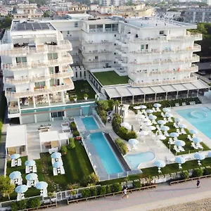 hotel-le-soleil-lido-di-jesolo.hotelslidodijesolo.com/